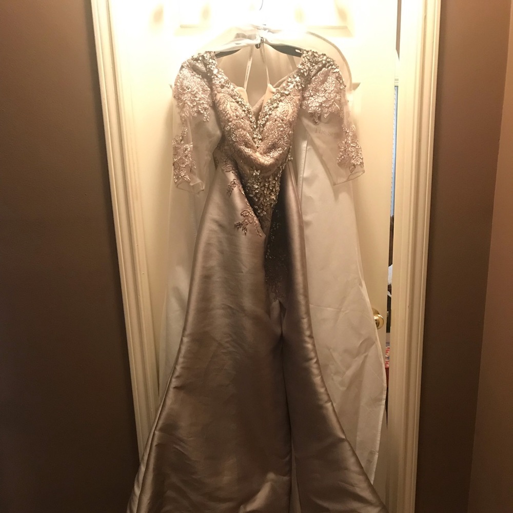 Bridal dress